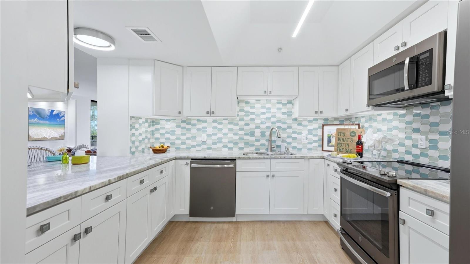 1255 N GULFSTREAM AVE #204 — photo 9