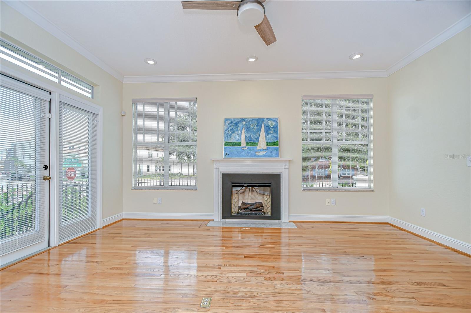 113 BOSPHOROUS AVE #5 — photo 35
