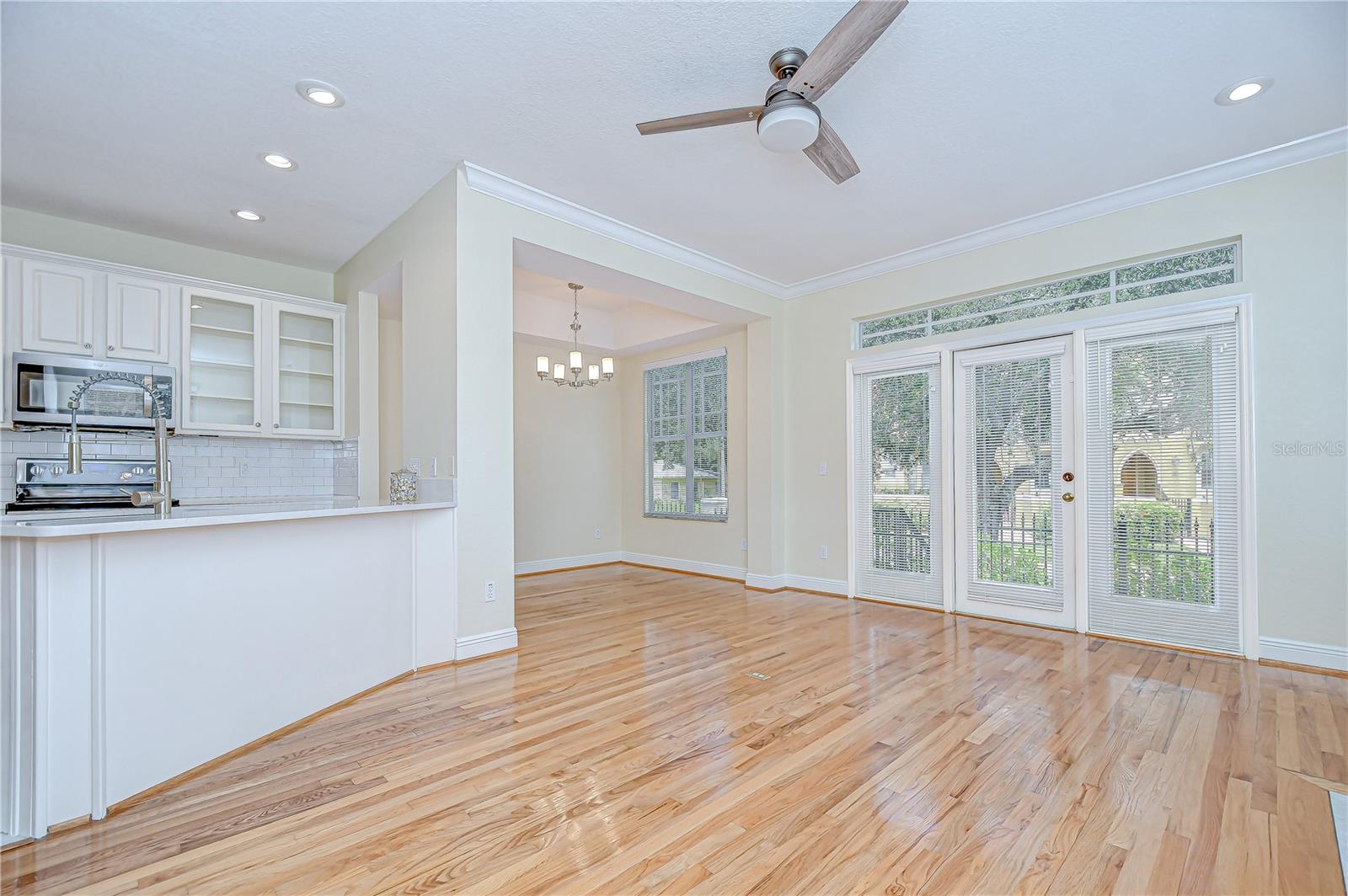 113 BOSPHOROUS AVE #5 — photo 37