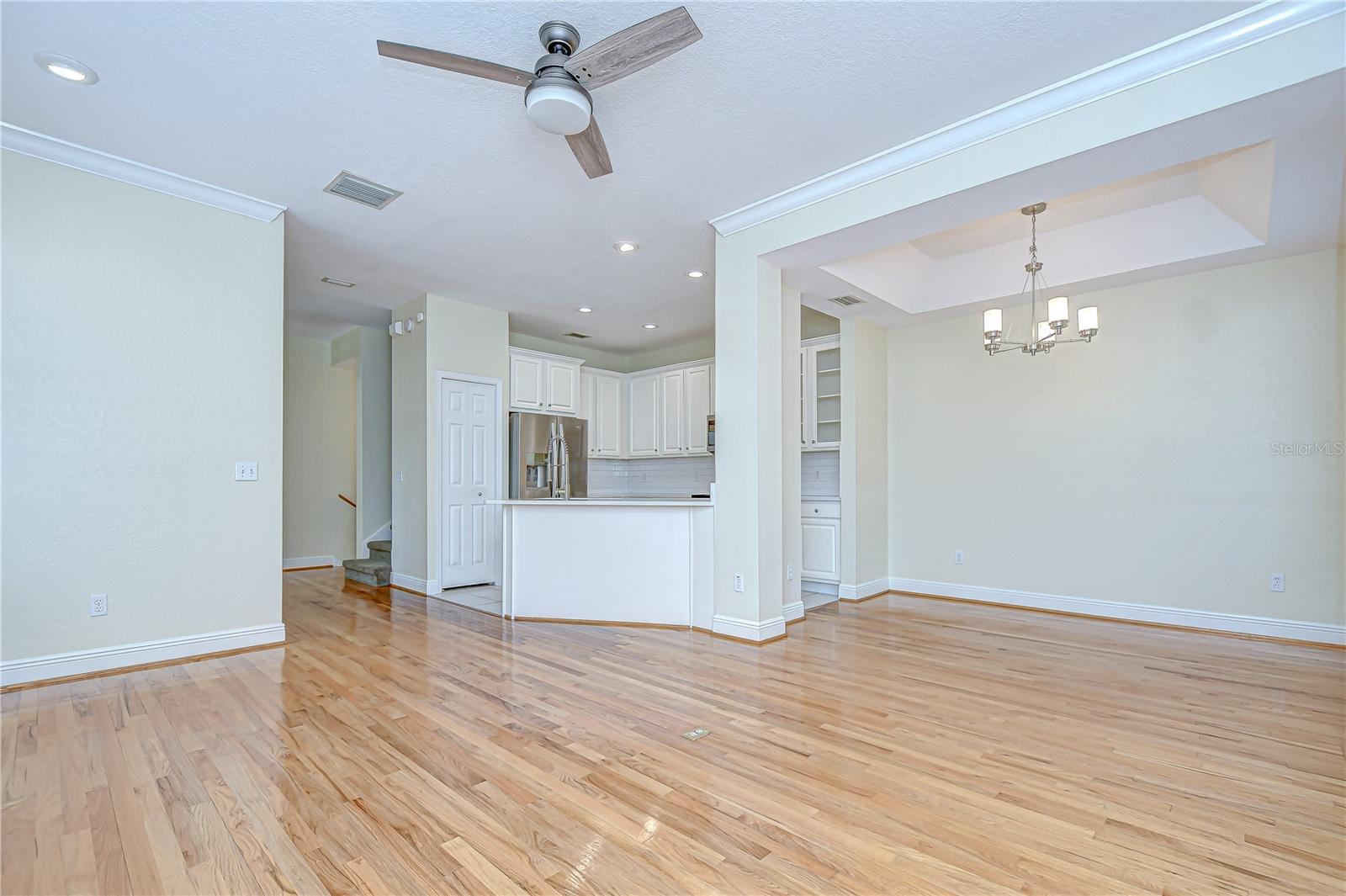 113 BOSPHOROUS AVE #5 — photo 36