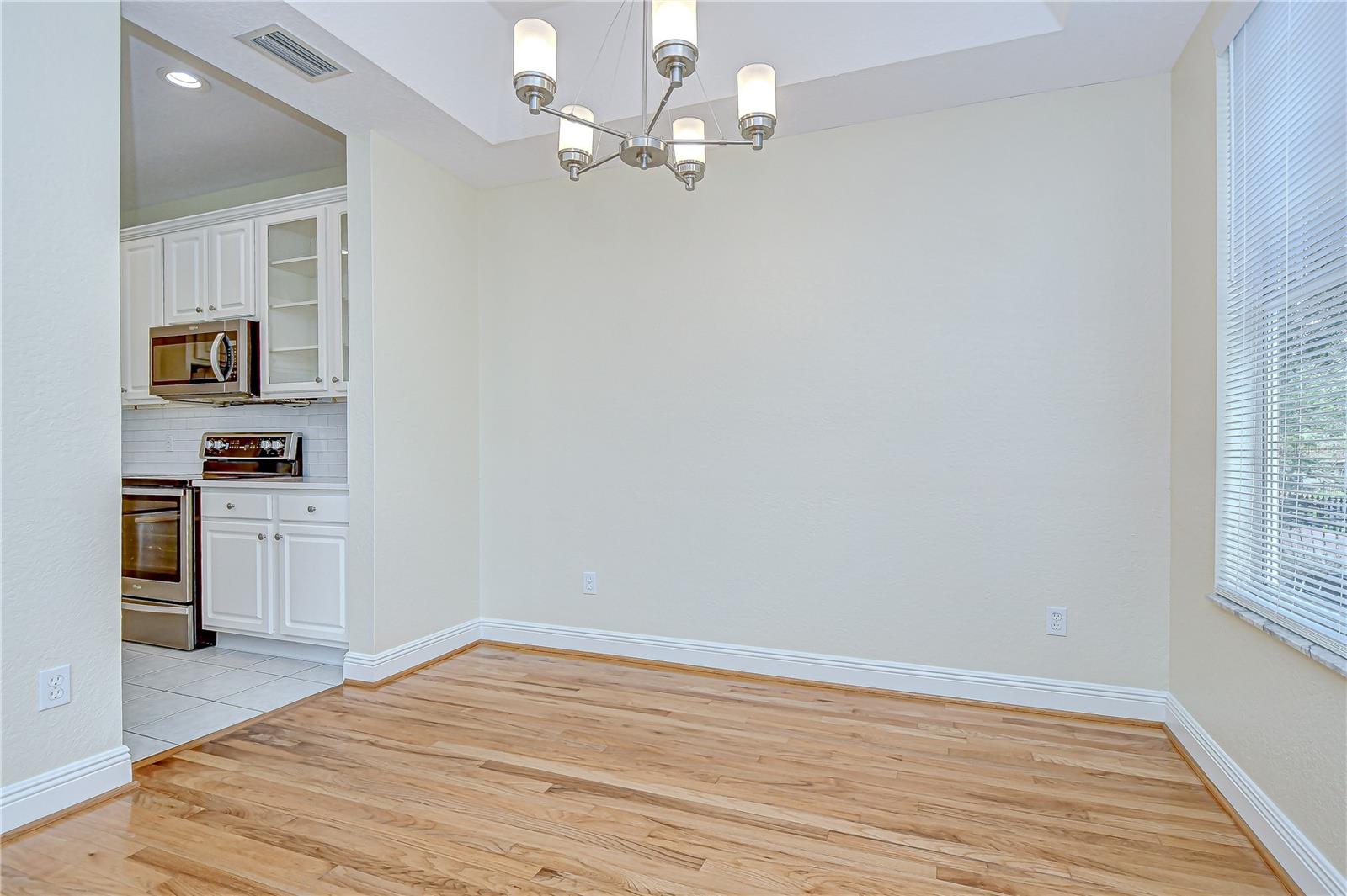 113 BOSPHOROUS AVE #5 — photo 29