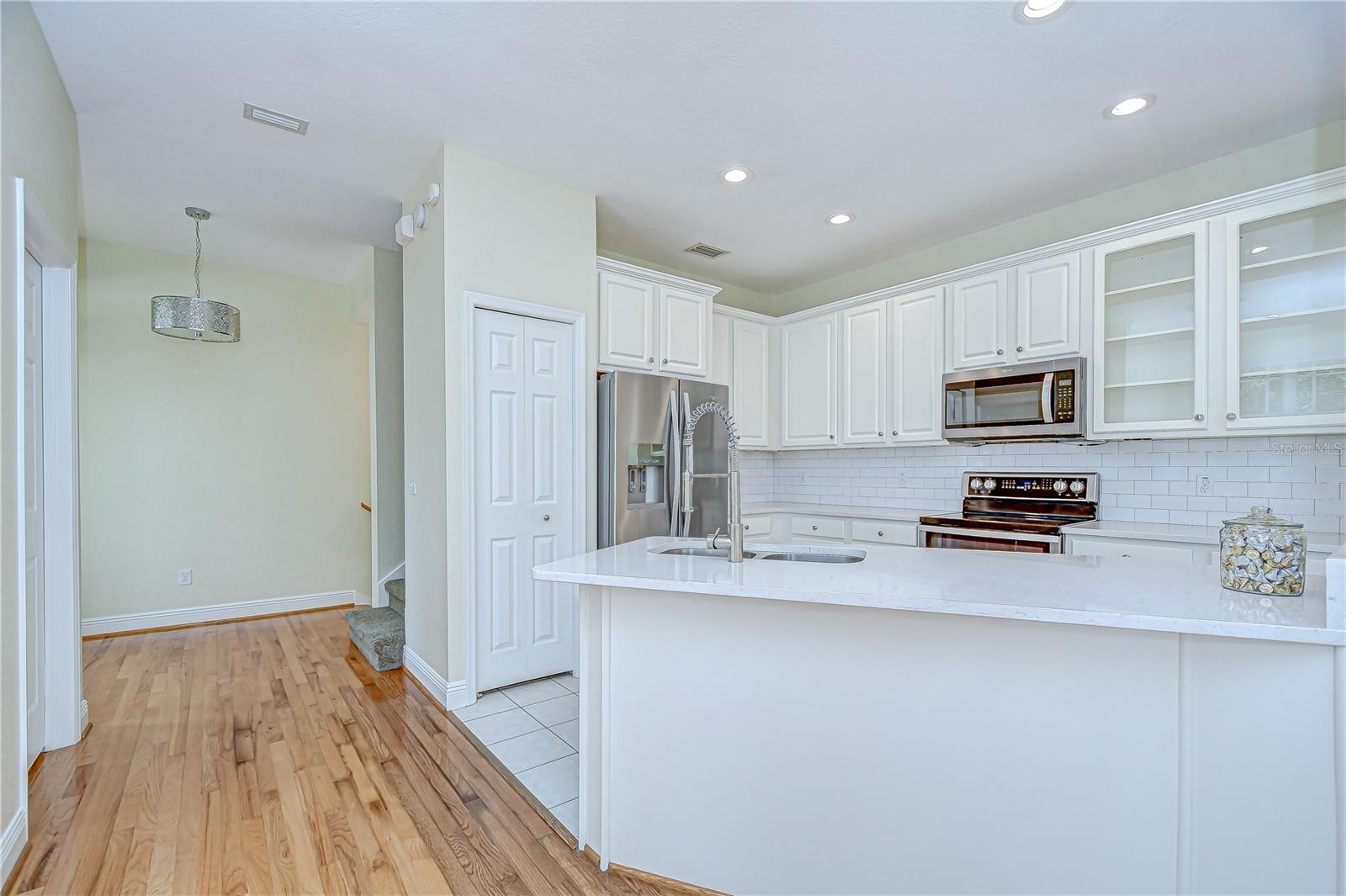113 BOSPHOROUS AVE #5 — photo 27