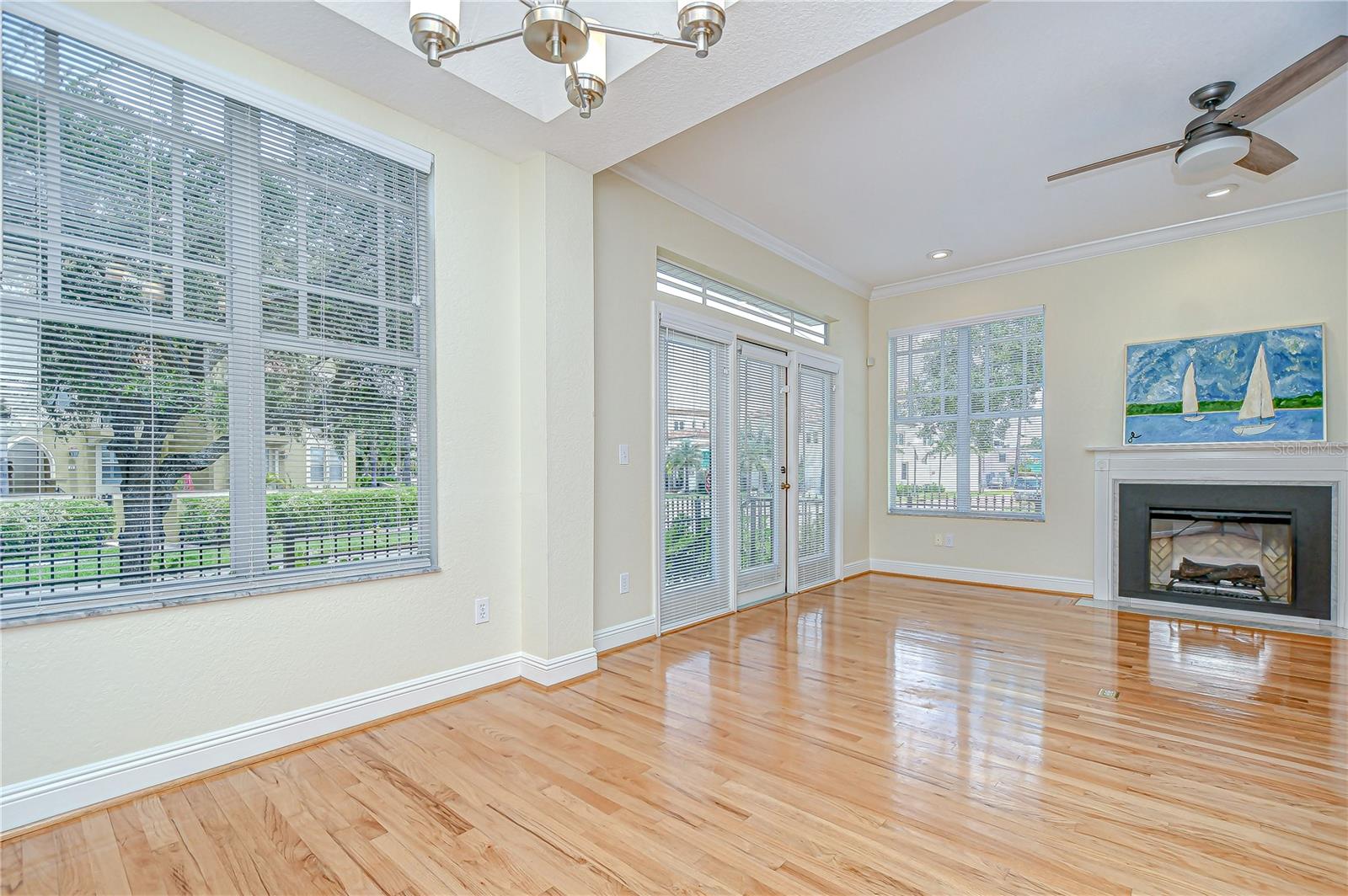 113 BOSPHOROUS AVE #5 — photo 32