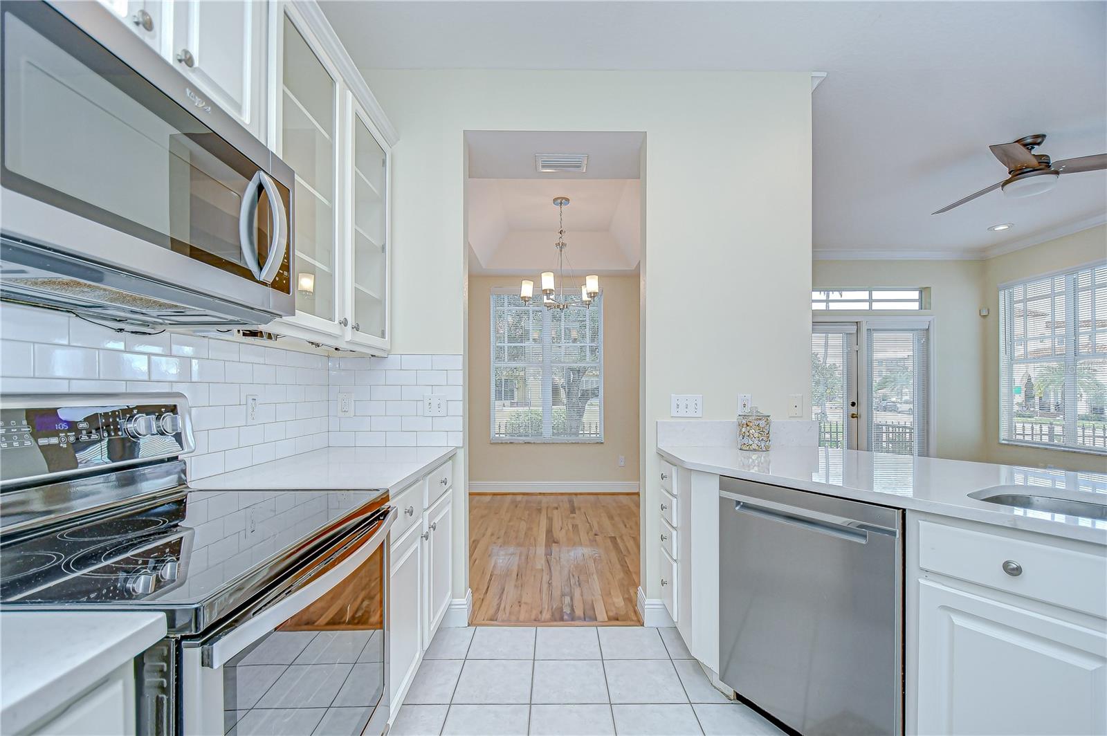 113 BOSPHOROUS AVE #5 — photo 41