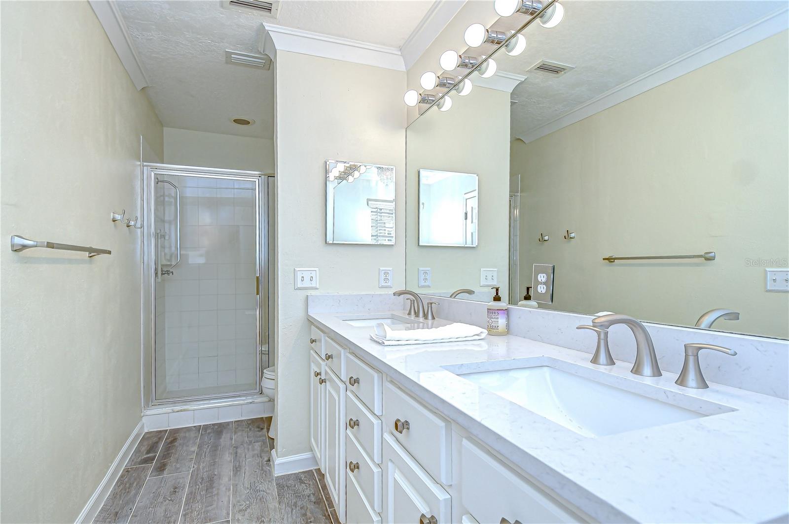 113 BOSPHOROUS AVE #5 — photo 65
