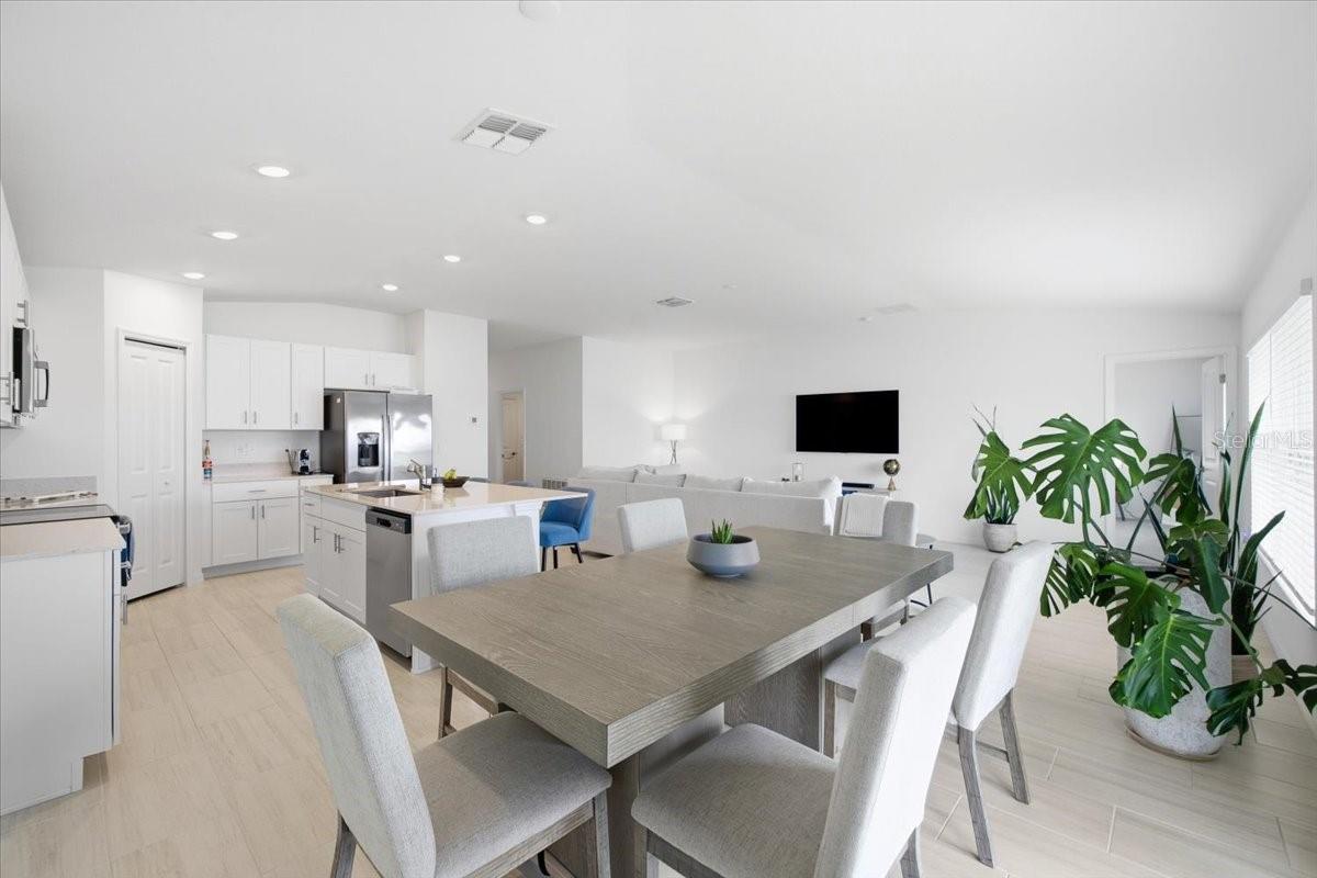8823 SUNSET PARK TRL — photo 11