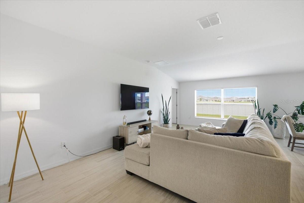 8823 SUNSET PARK TRL — photo 12