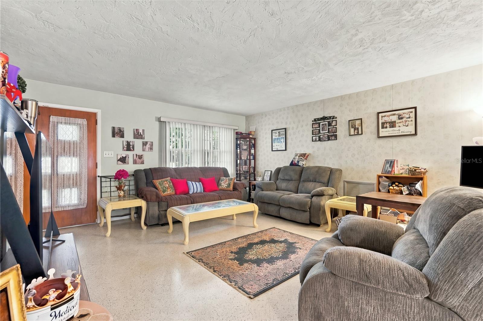 10724 PREMIER AVE — photo 4
