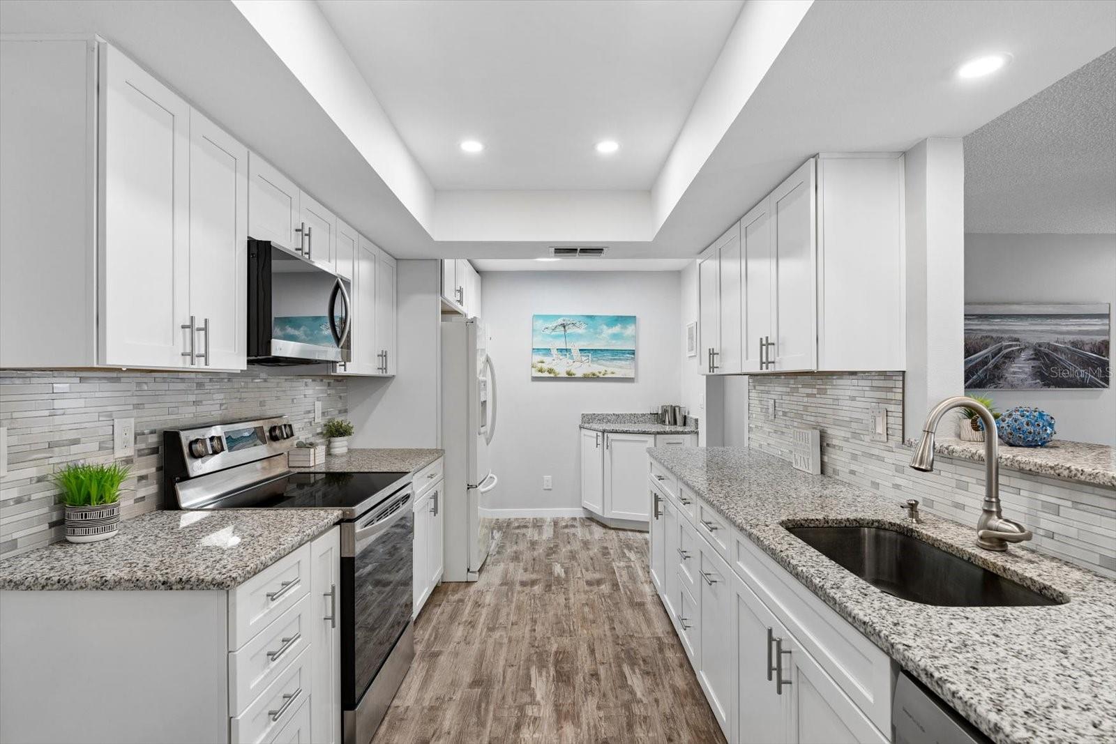 1307 STONEHAVEN LN — photo 8