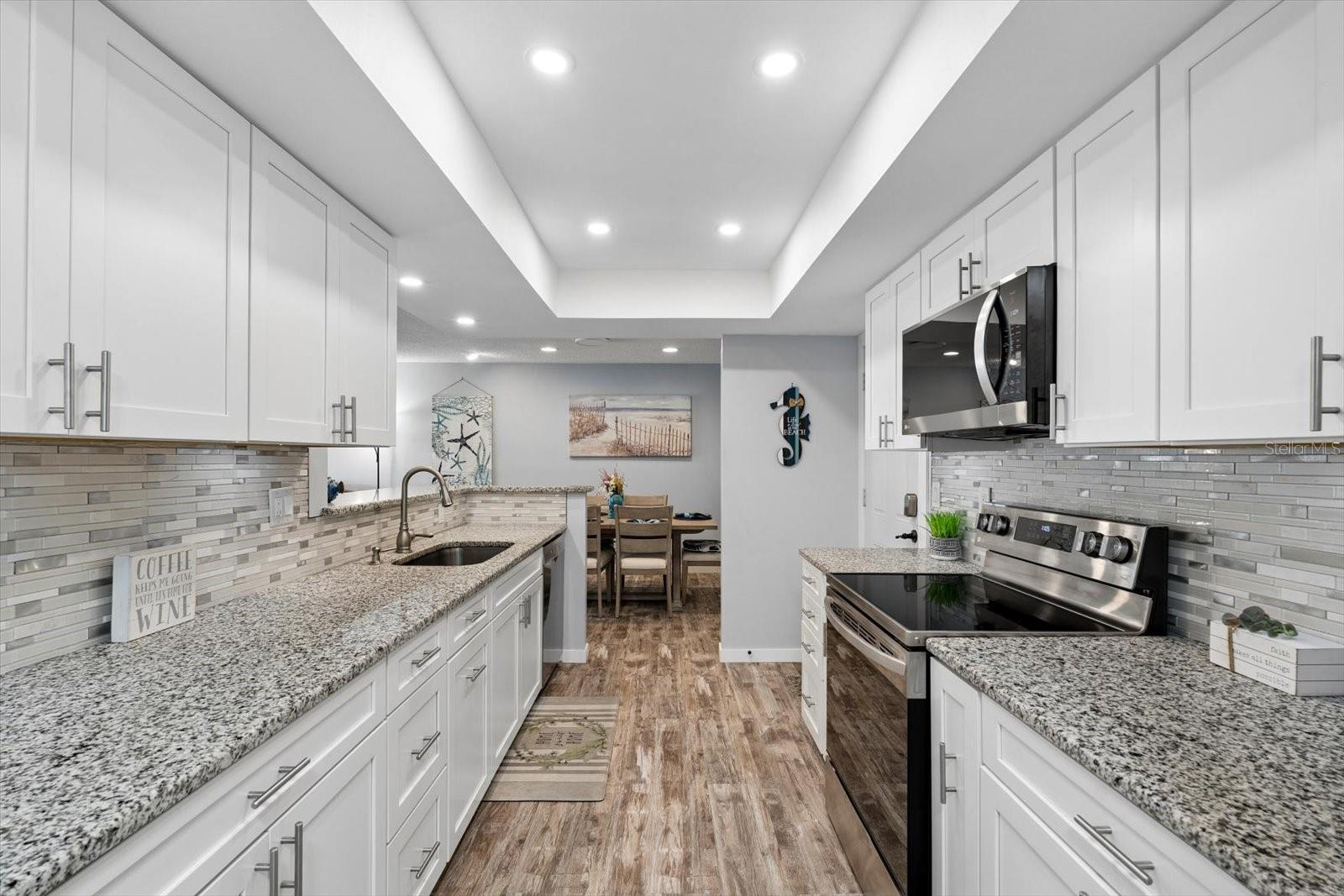 1307 STONEHAVEN LN — photo 25