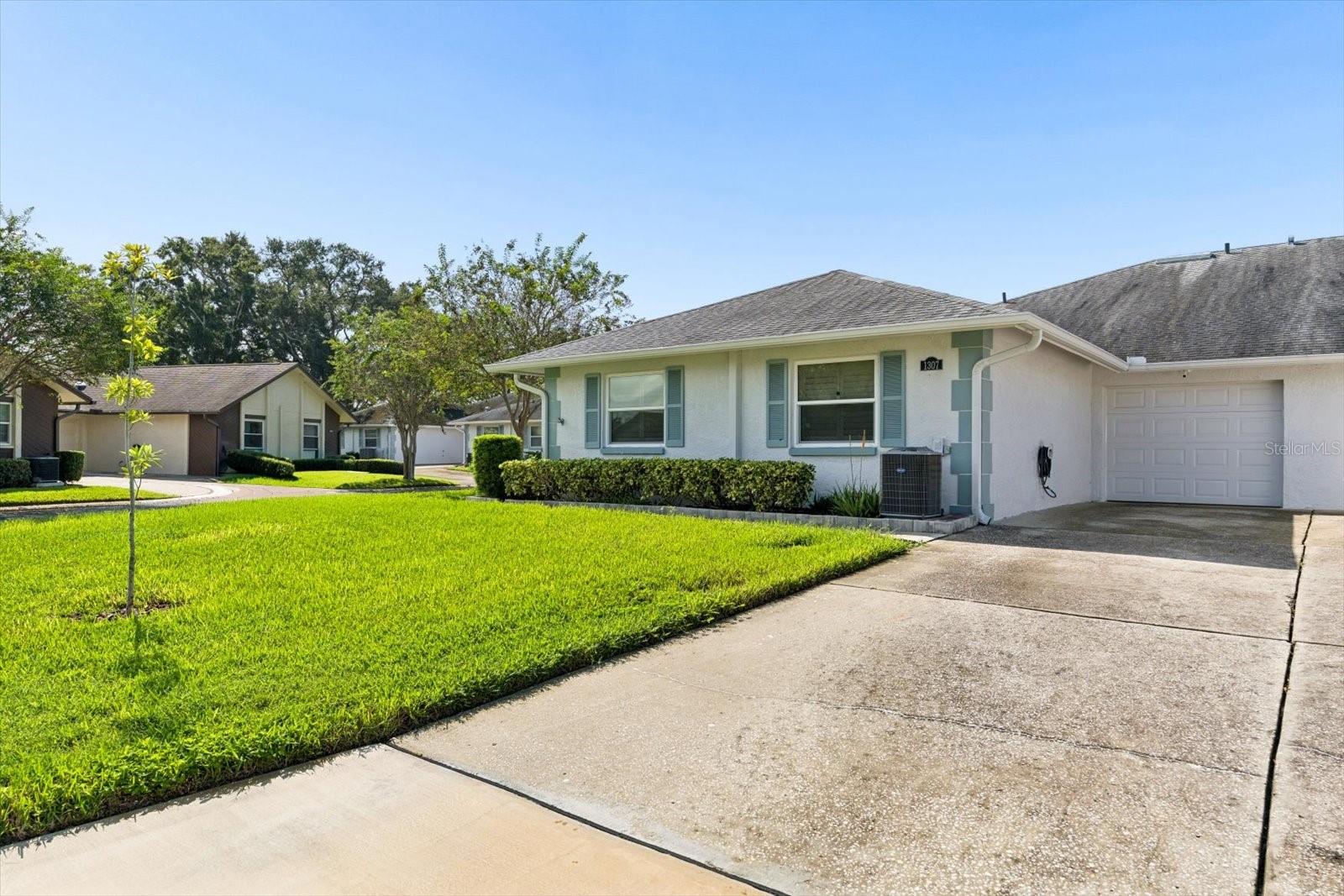 1307 STONEHAVEN LN — photo 5