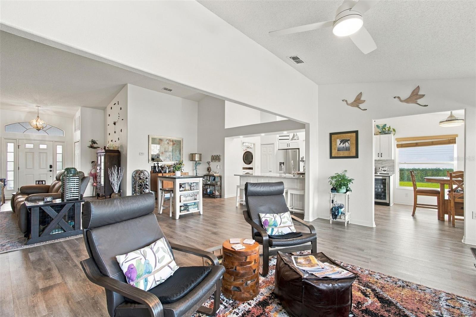 11143 HOLLANDER AVE — photo 13