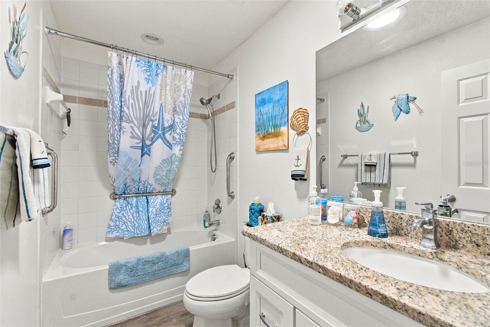 11143 HOLLANDER AVE — photo 31