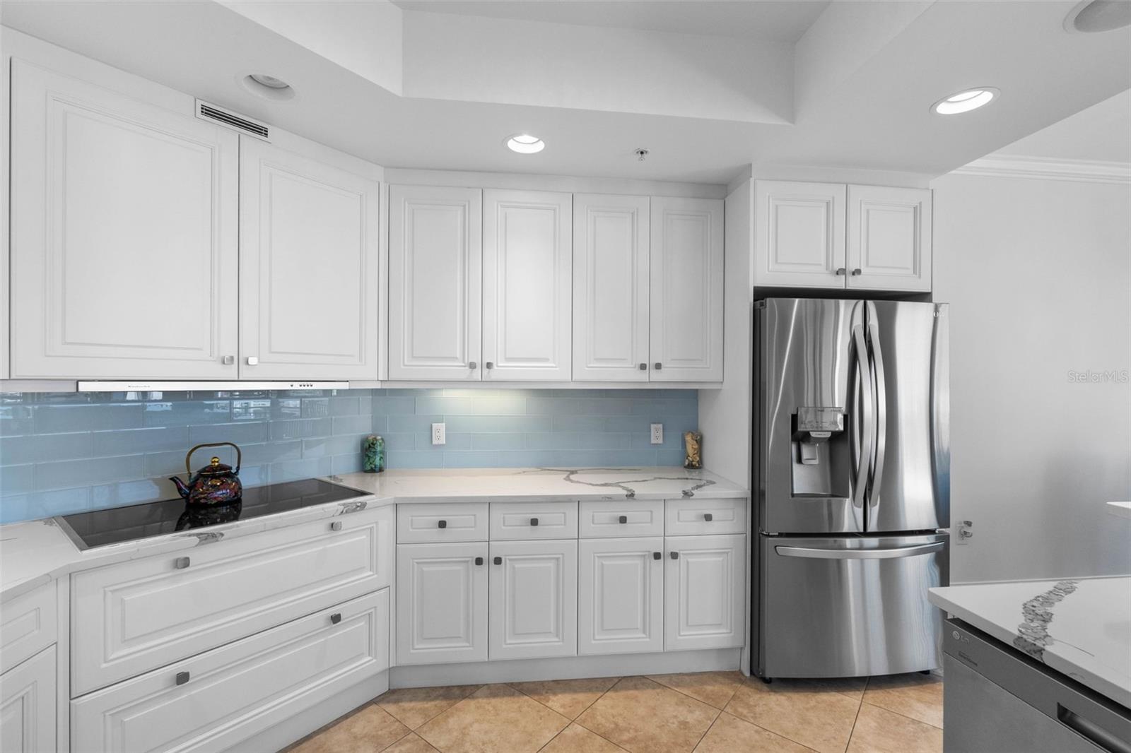 5823 BOWEN DANIEL DR #902 — photo 18
