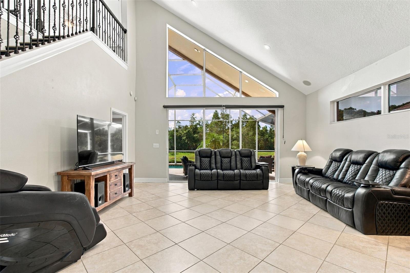 12227 OAK RAMBLE DR — photo 16