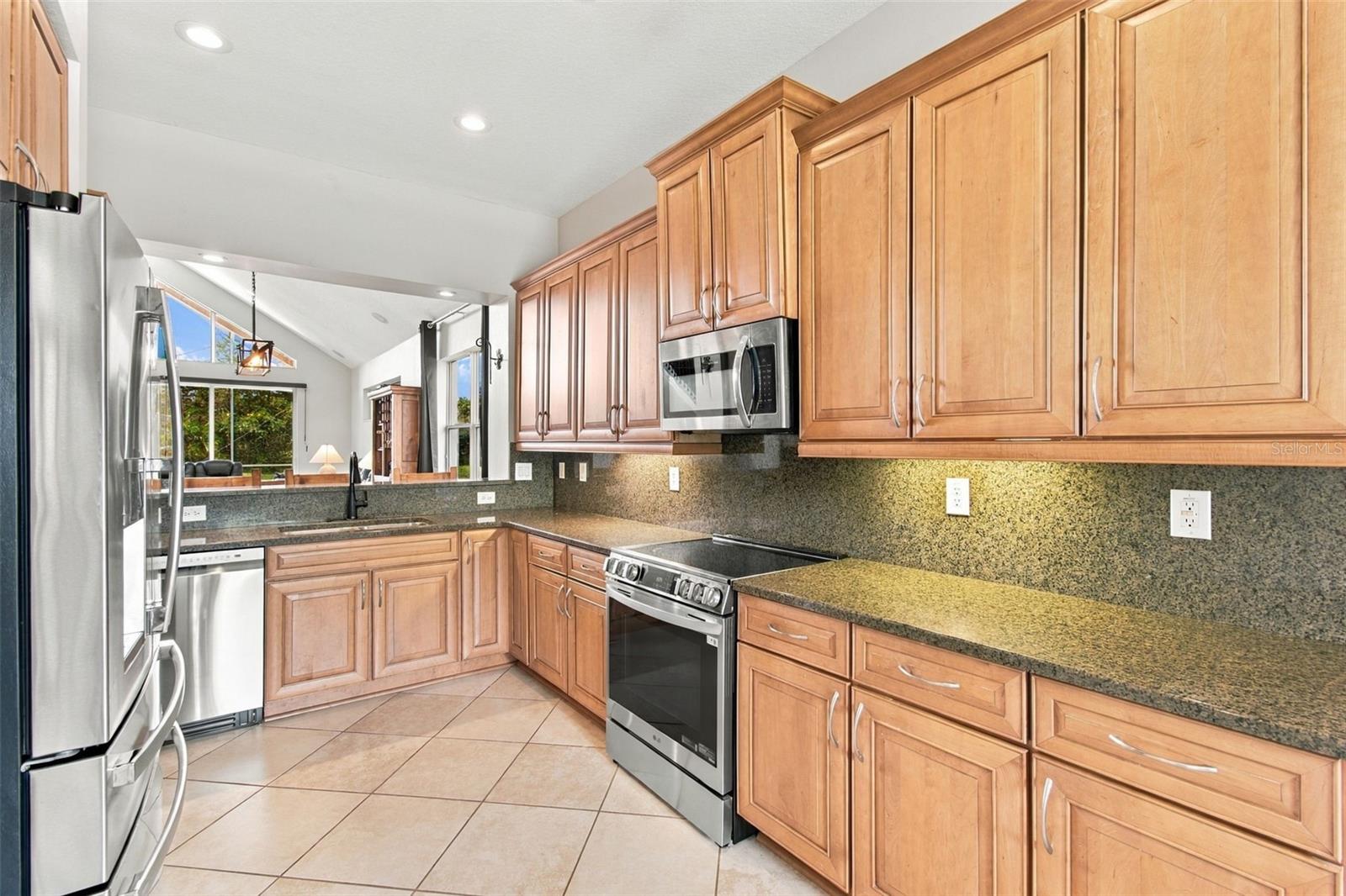 12227 OAK RAMBLE DR — photo 14