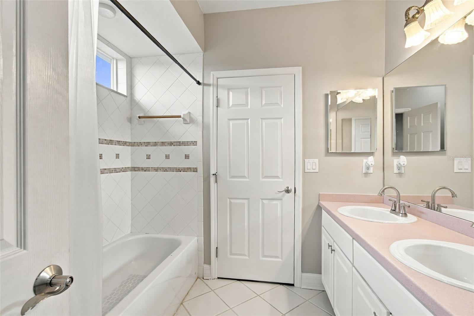 12227 OAK RAMBLE DR — photo 42