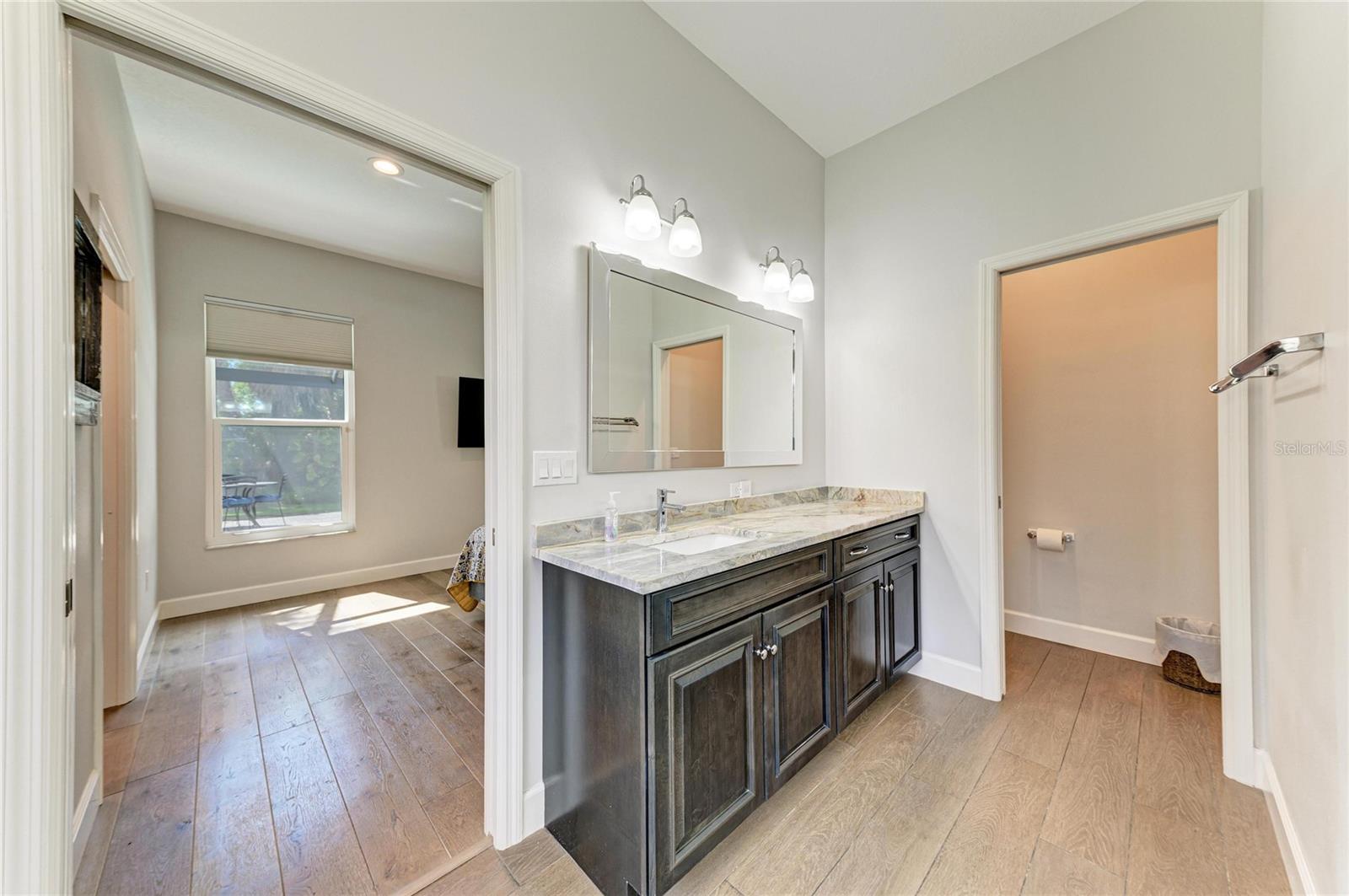 8352 CANARY PALM CT — photo 28