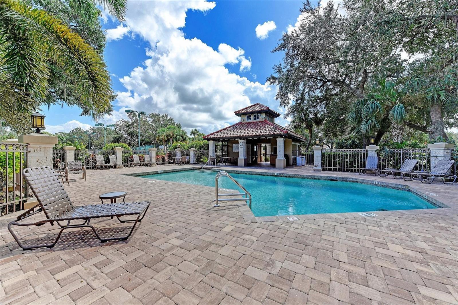 8352 CANARY PALM CT — photo 68