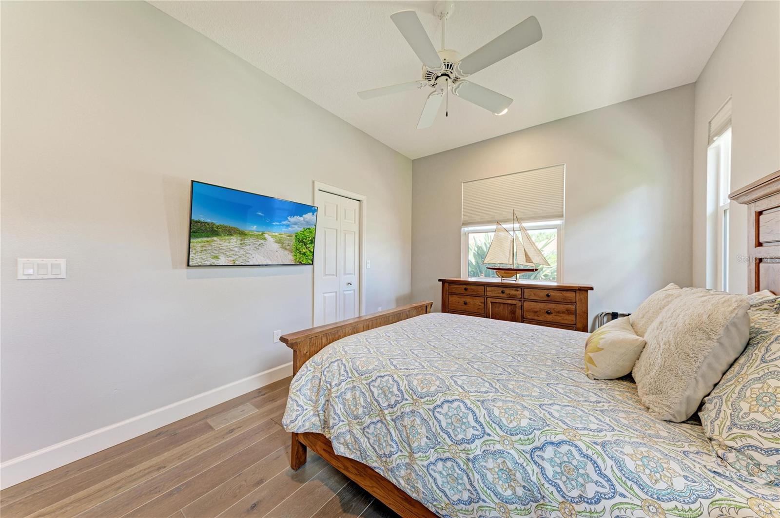 8352 CANARY PALM CT — photo 33