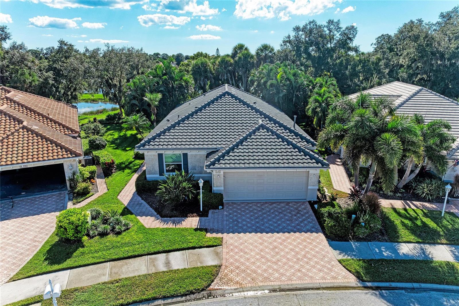 8352 CANARY PALM CT — photo 52