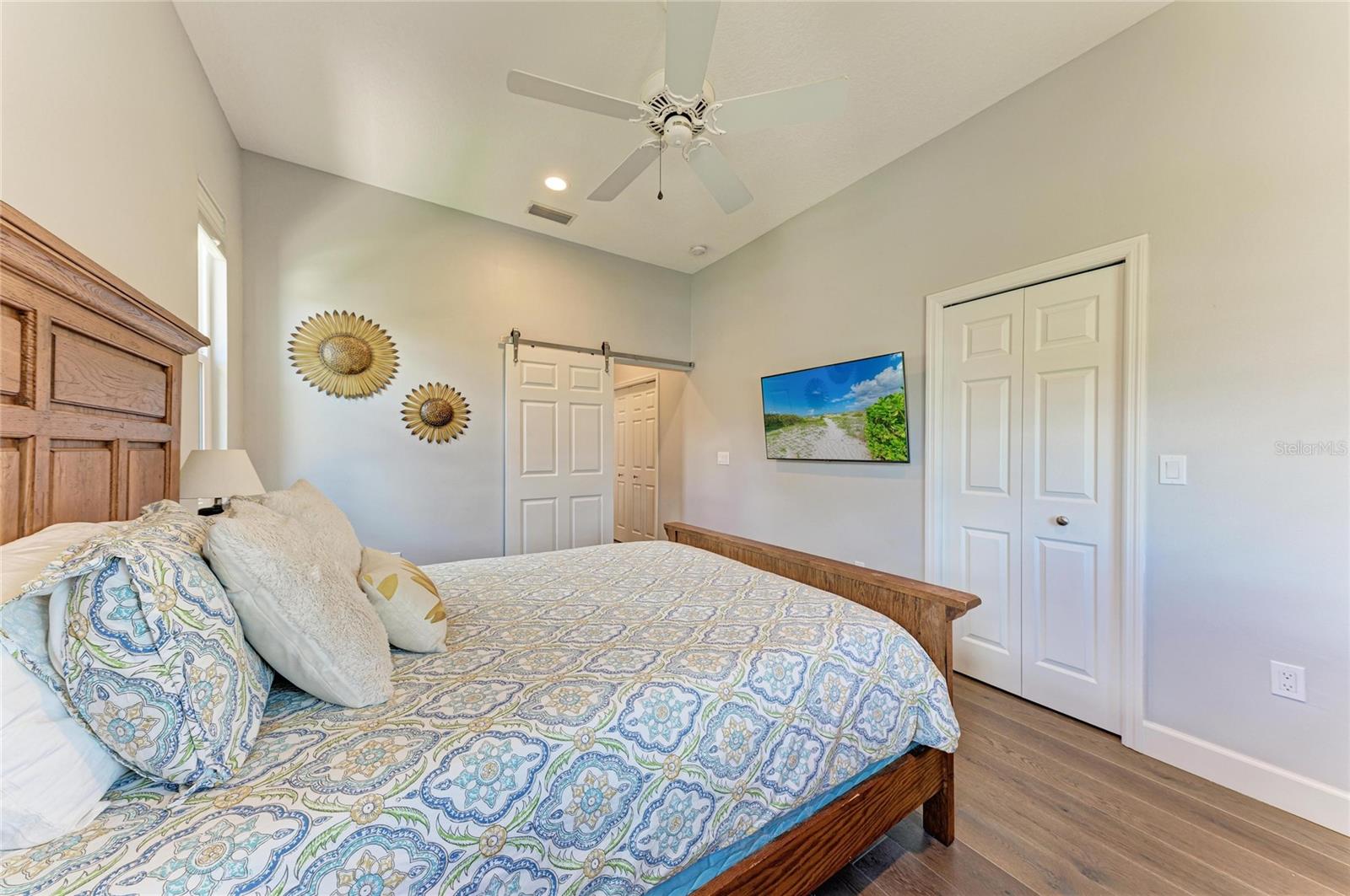 8352 CANARY PALM CT — photo 34