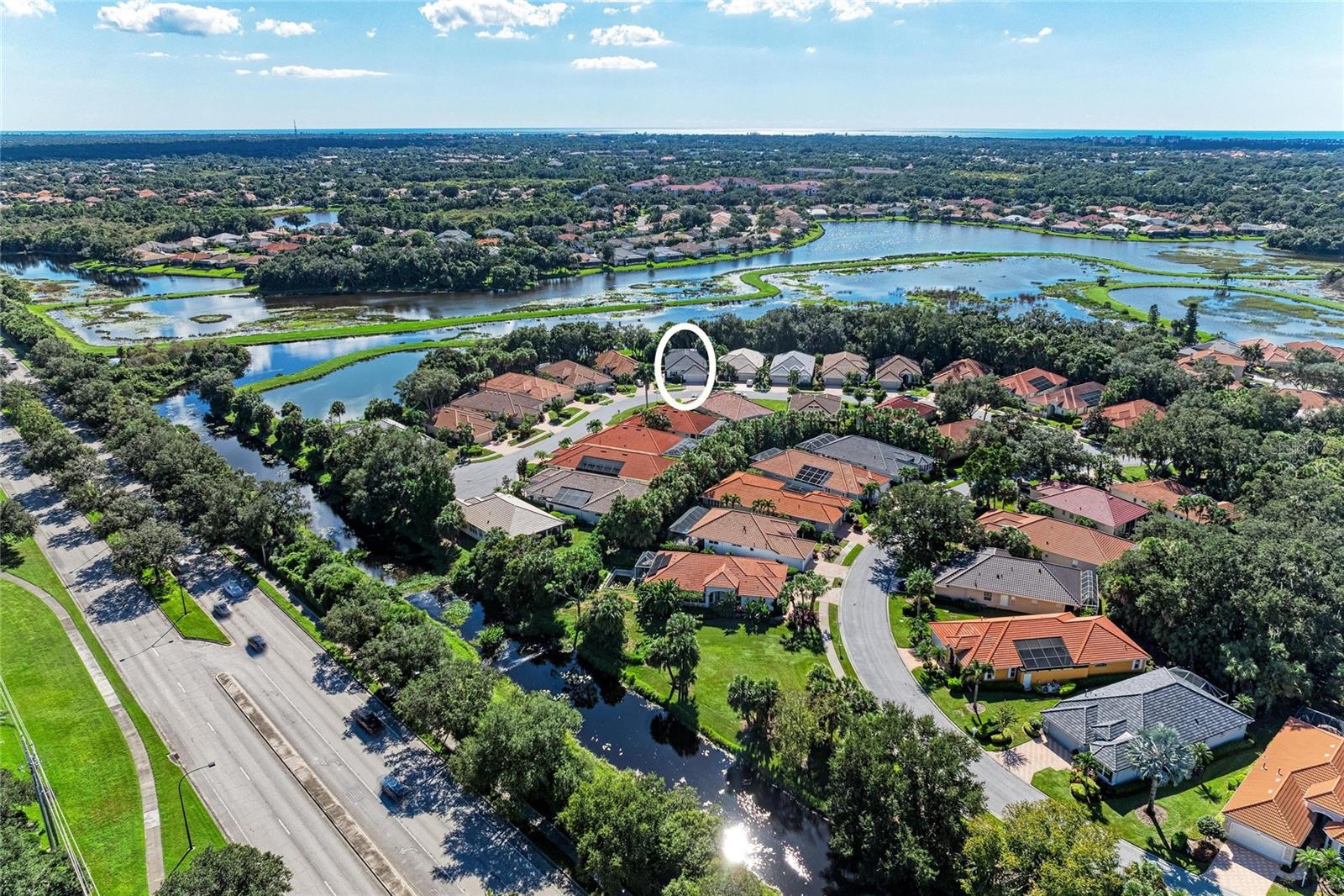 8352 CANARY PALM CT — photo 2