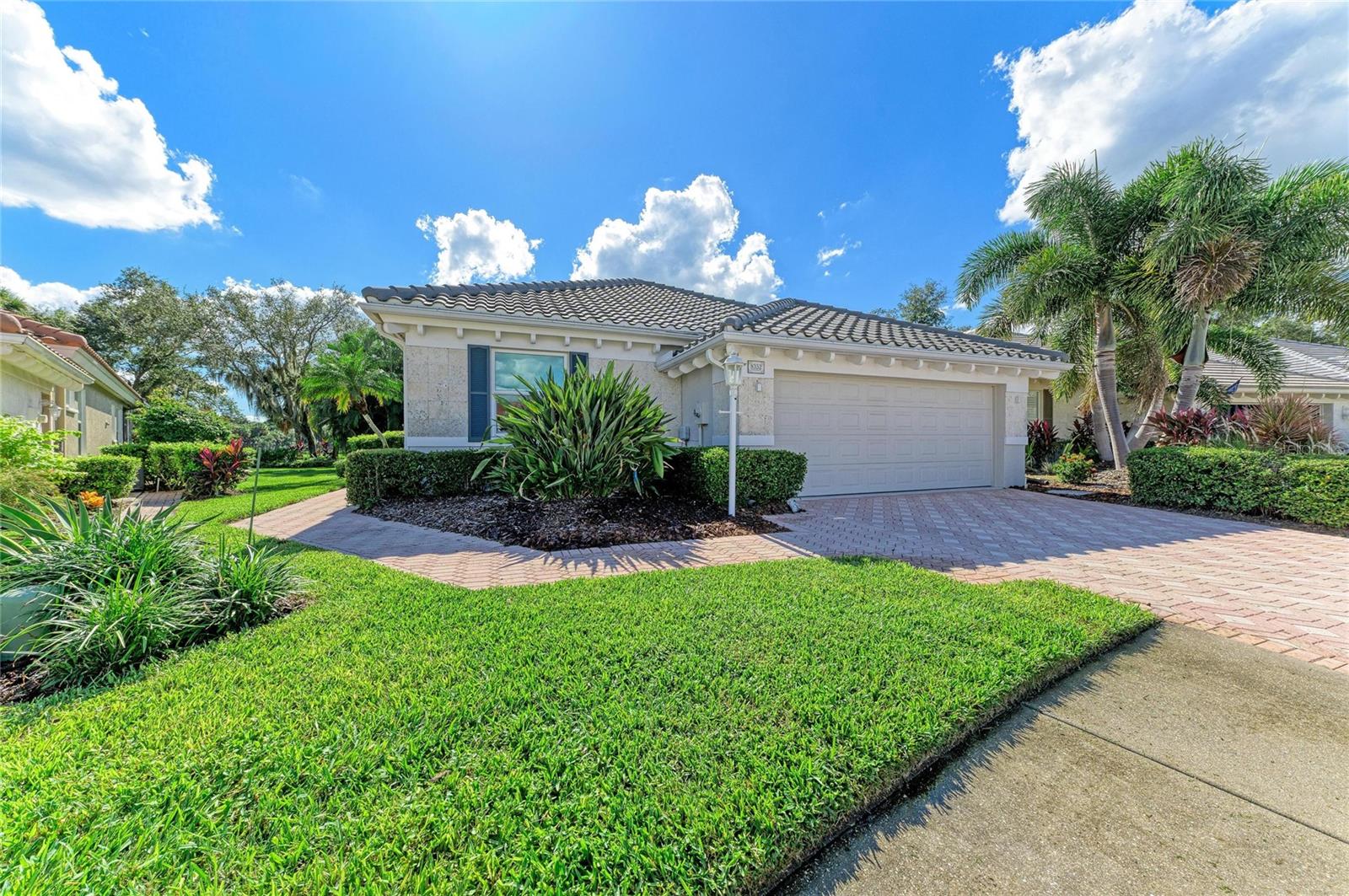 8352 CANARY PALM CT — photo 4