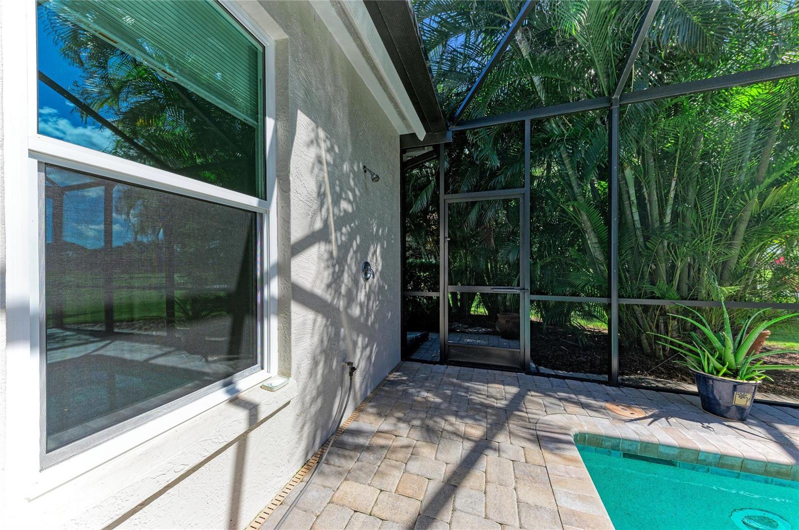 8352 CANARY PALM CT — photo 47