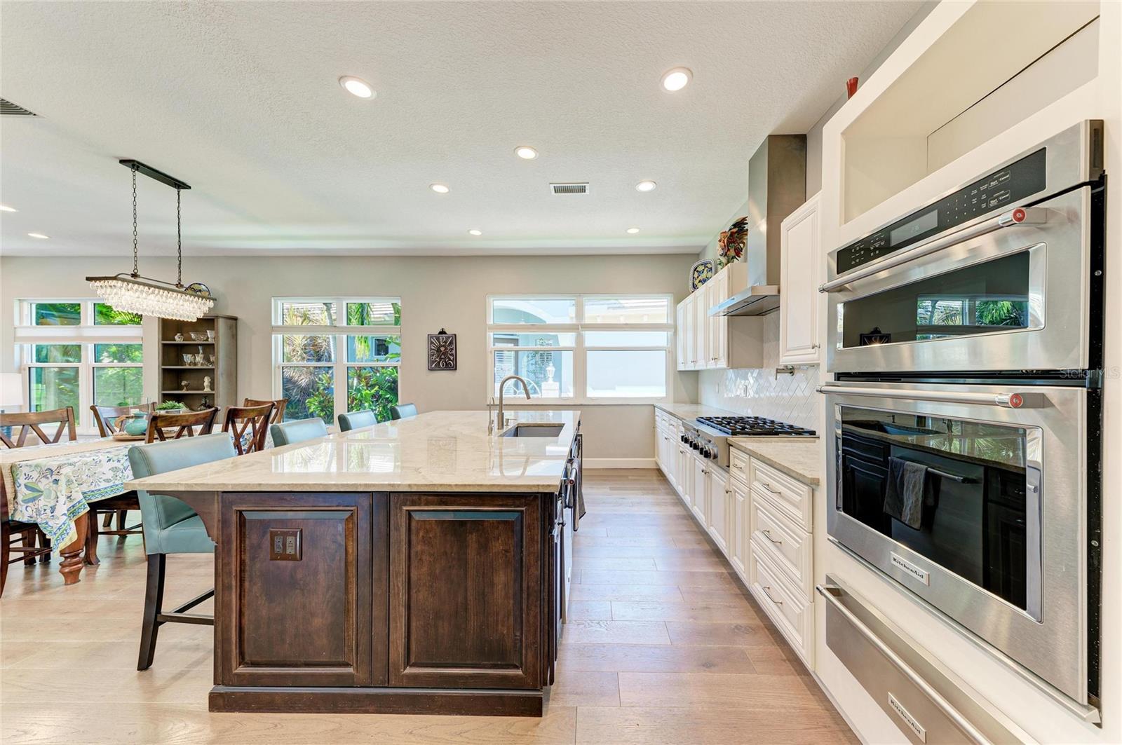 8352 CANARY PALM CT — photo 17