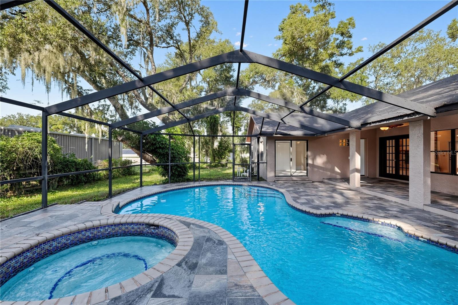 1005 HOLLYBERRY CT — photo 31