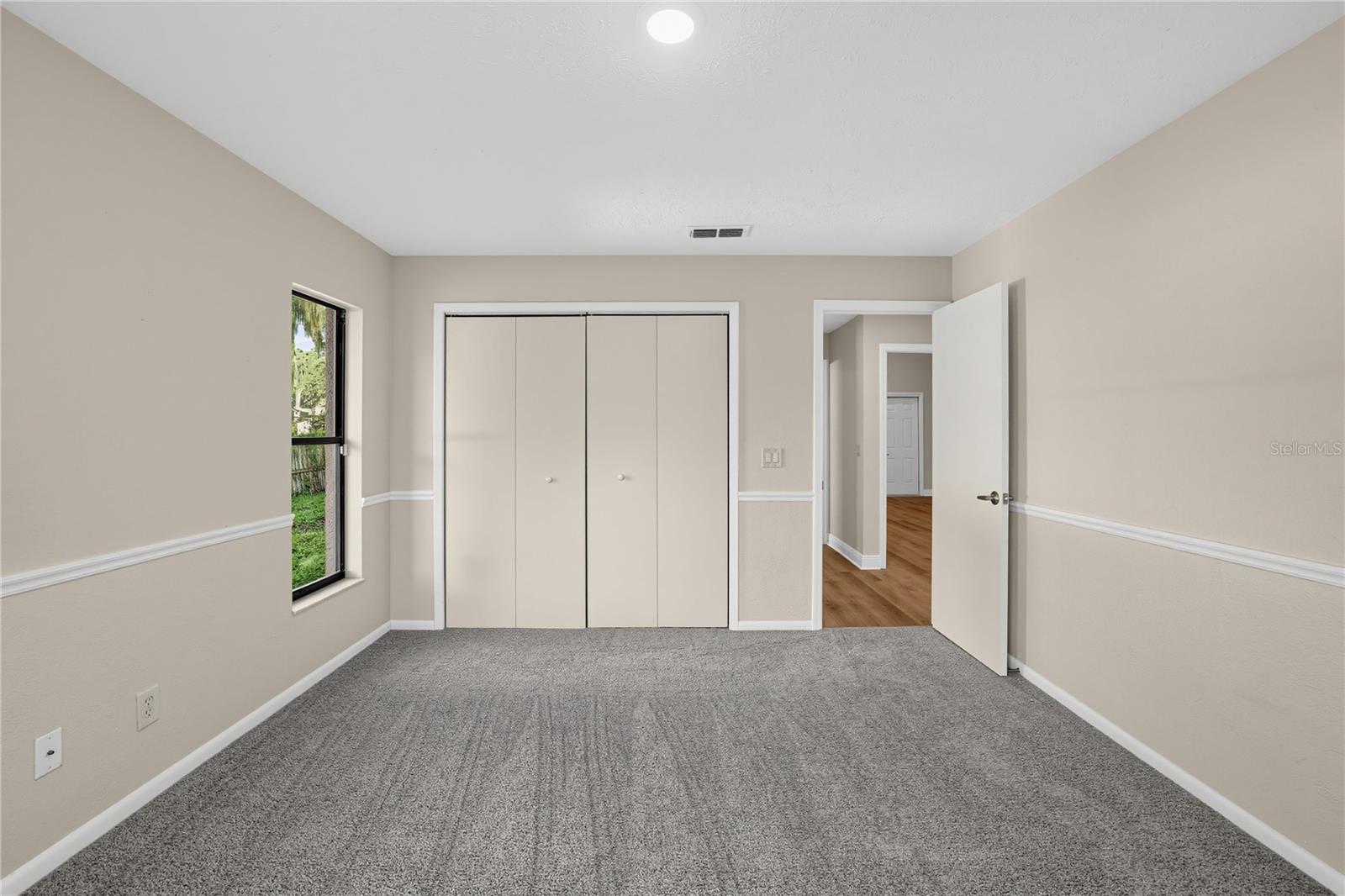 1005 HOLLYBERRY CT — photo 14