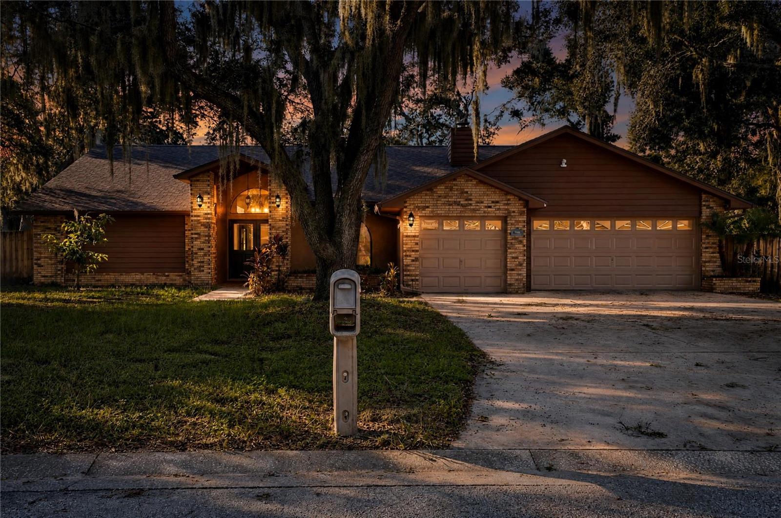 1005 HOLLYBERRY CT — photo 4