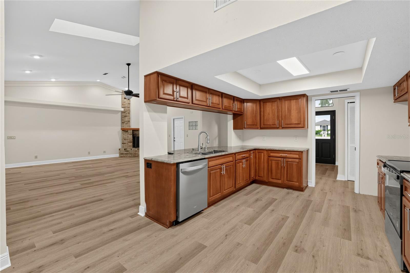 1005 HOLLYBERRY CT — photo 10