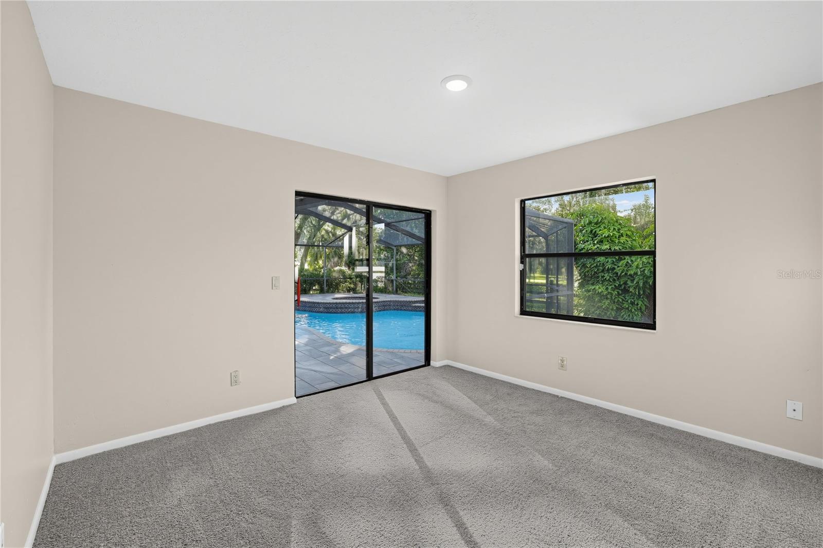 1005 HOLLYBERRY CT — photo 16
