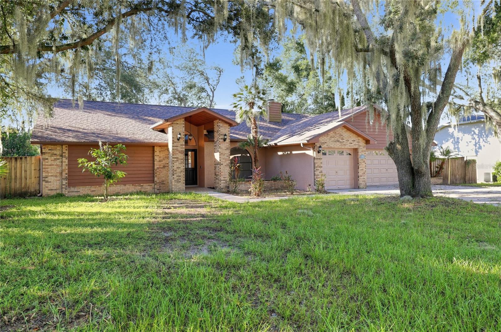1005 HOLLYBERRY CT — photo 2