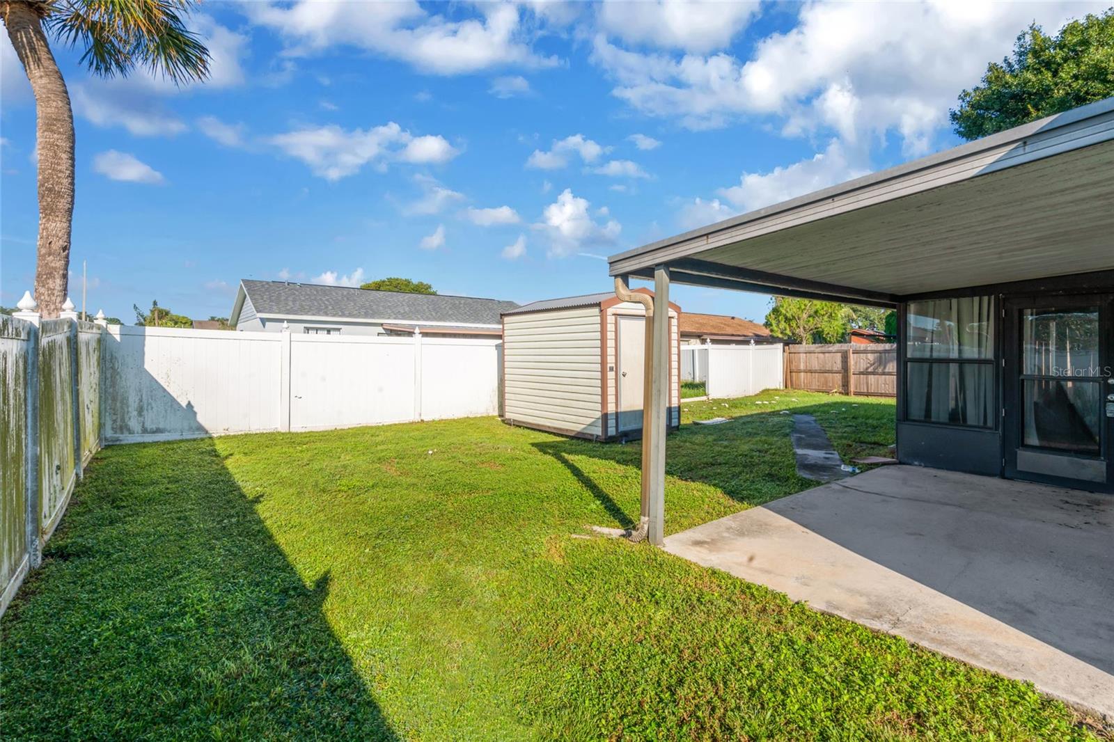 1002 PINE RIDGE CIR — photo 21