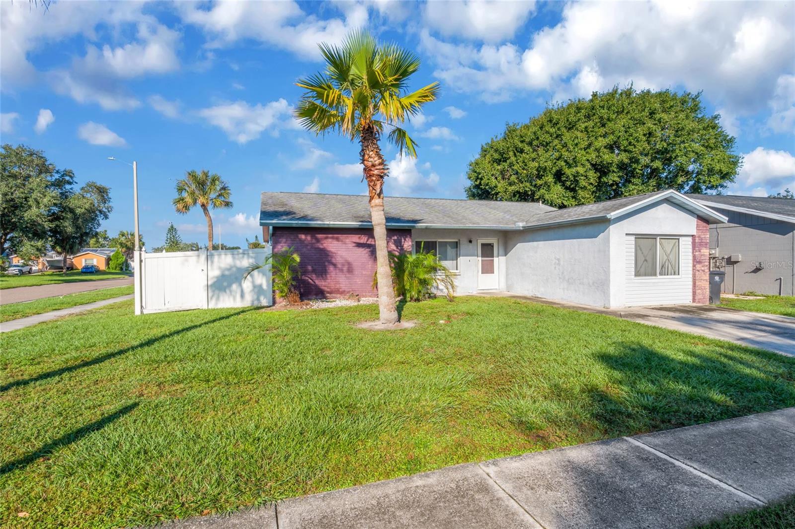 1002 PINE RIDGE CIR — photo 14