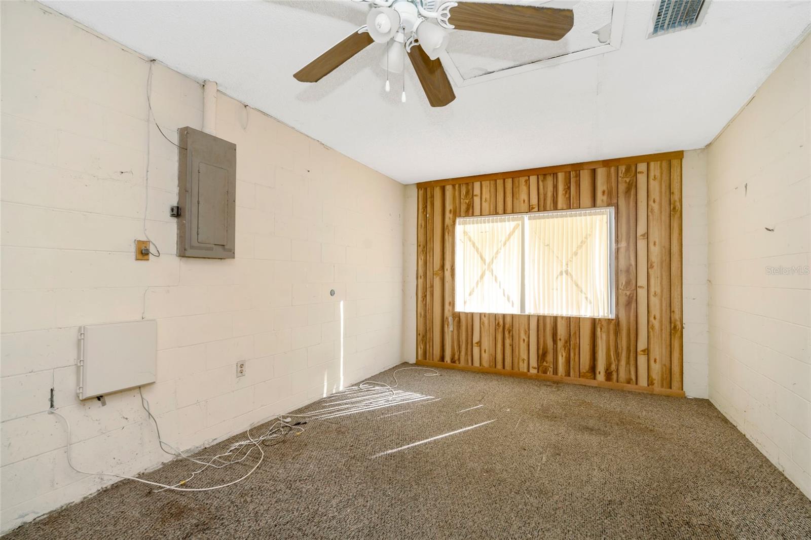 1002 PINE RIDGE CIR — photo 46