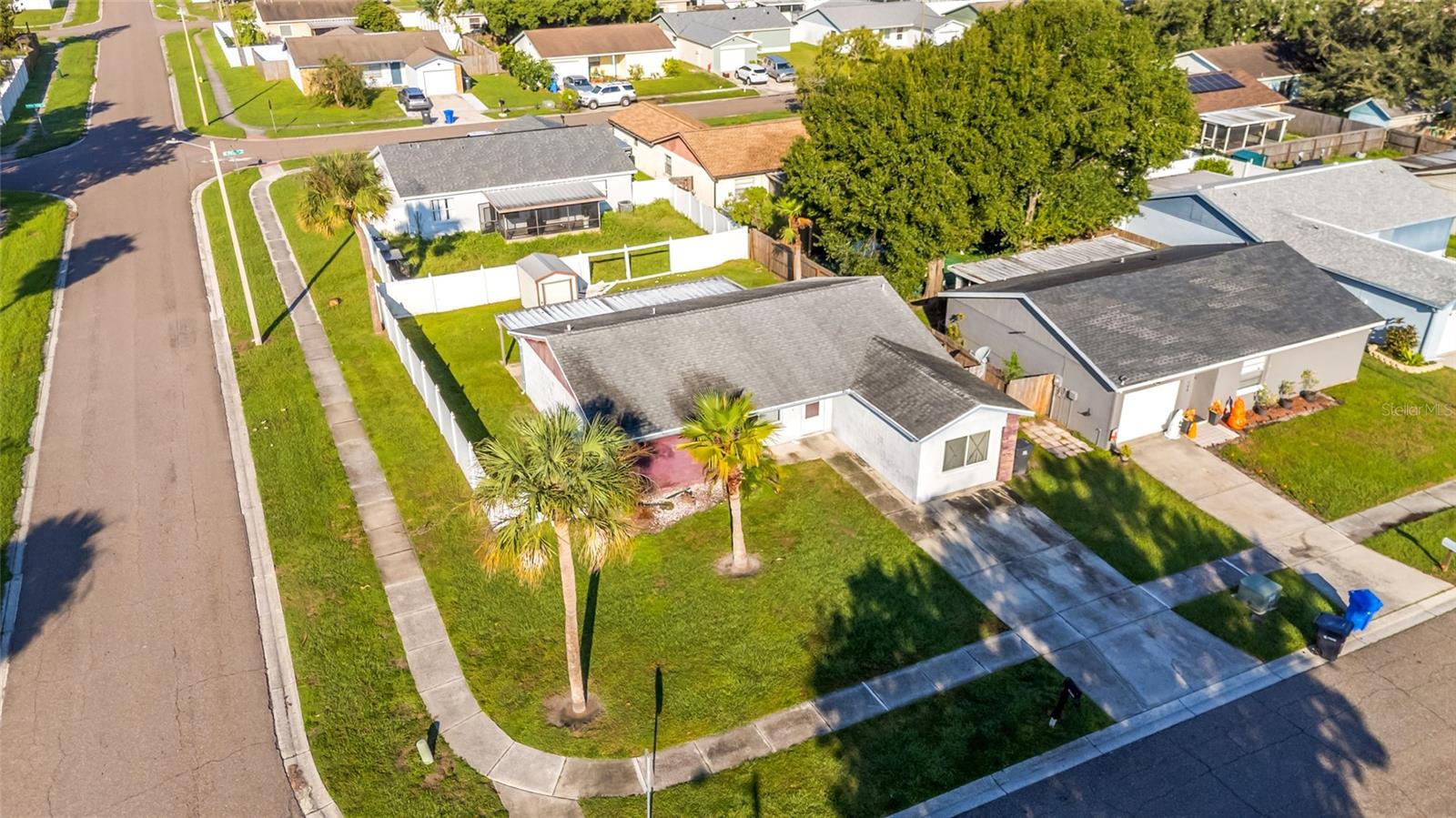 1002 PINE RIDGE CIR — photo 4