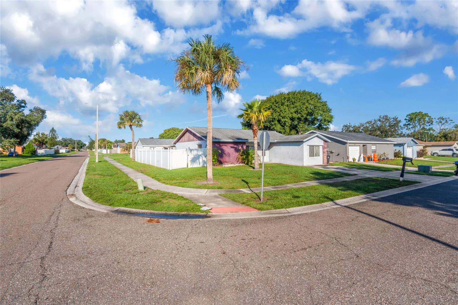 1002 PINE RIDGE CIR — photo 15