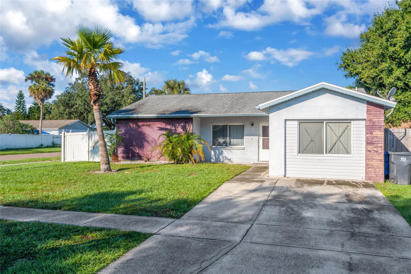 1002 PINE RIDGE CIR — photo 17