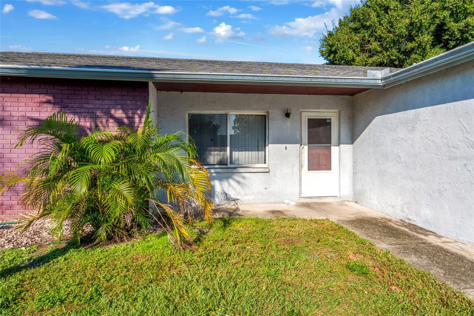 1002 PINE RIDGE CIR — photo 28