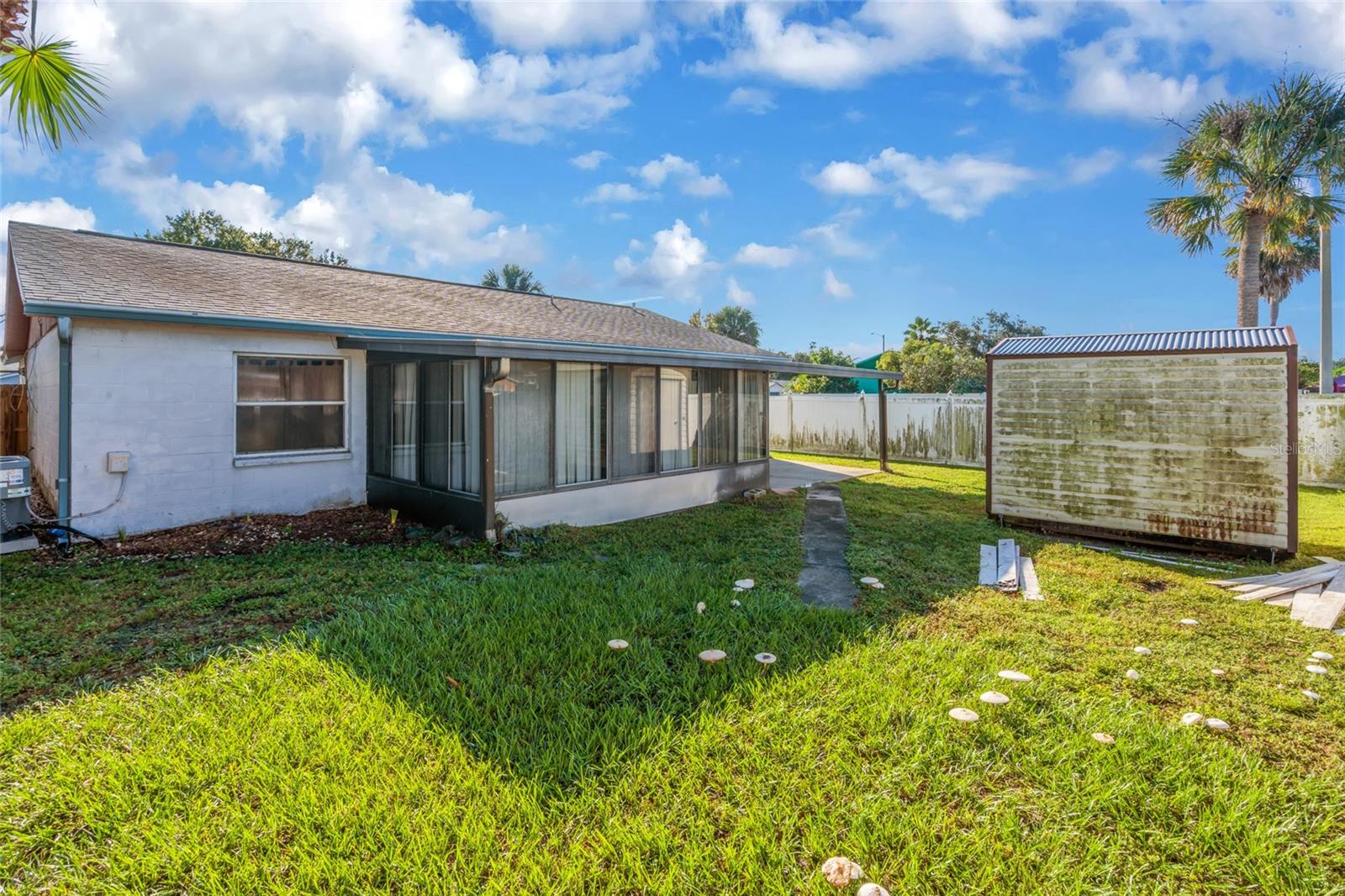 1002 PINE RIDGE CIR — photo 23