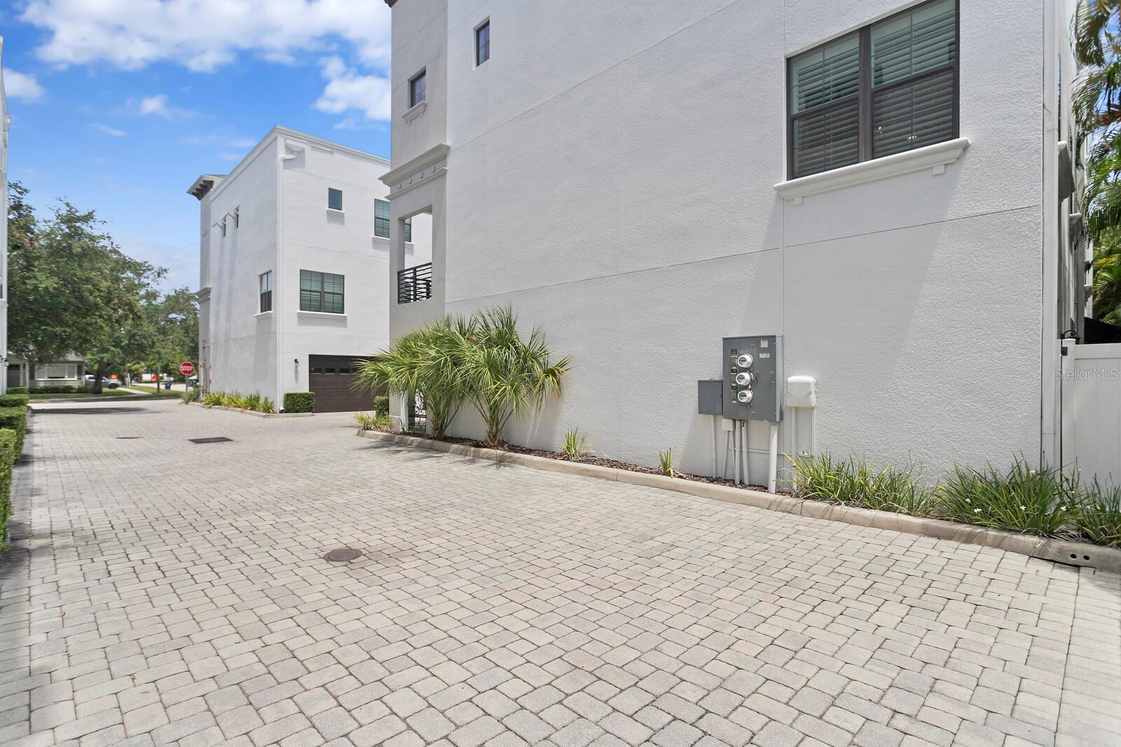 224 S AUDUBON AVE — photo 57