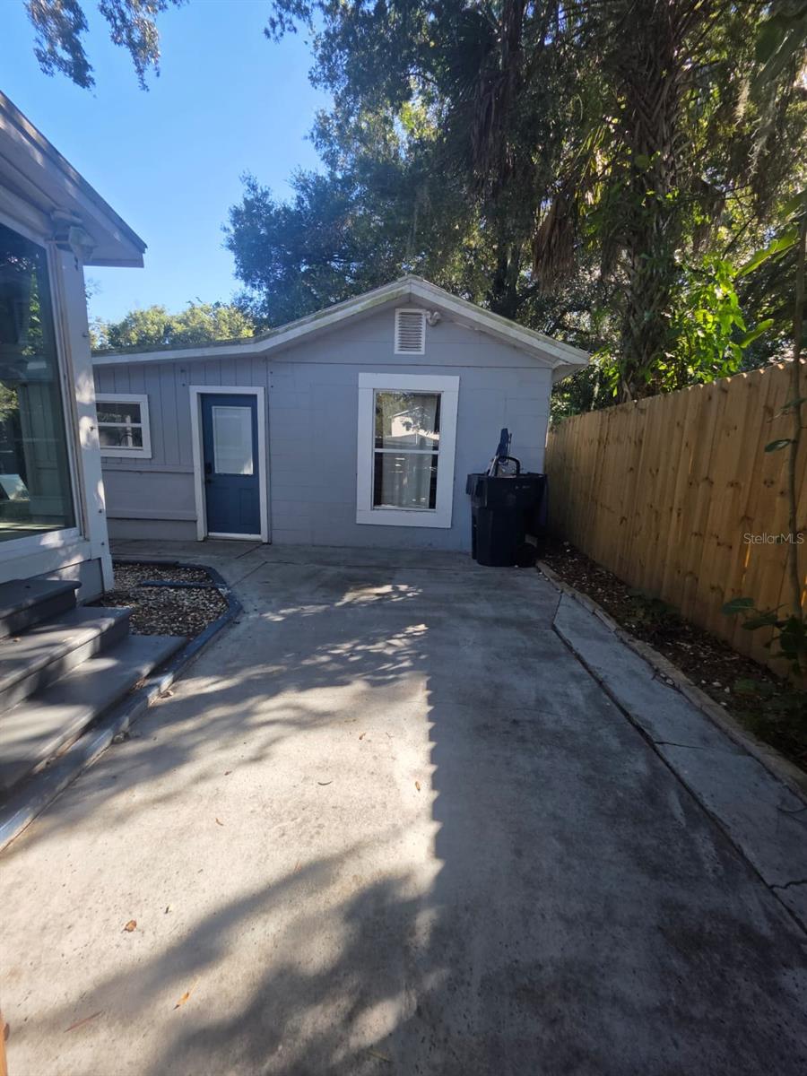 919 E FLORA ST — photo 13