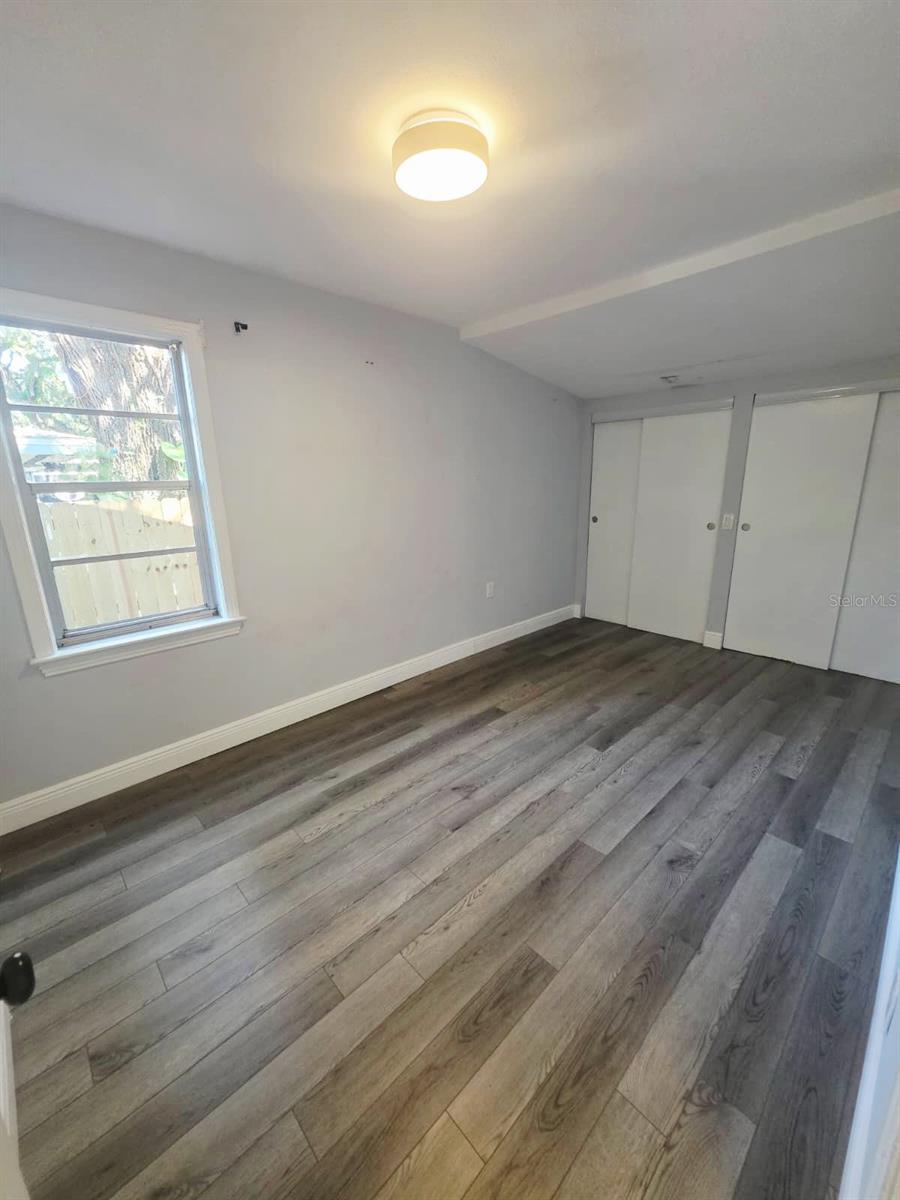 919 E FLORA ST — photo 5