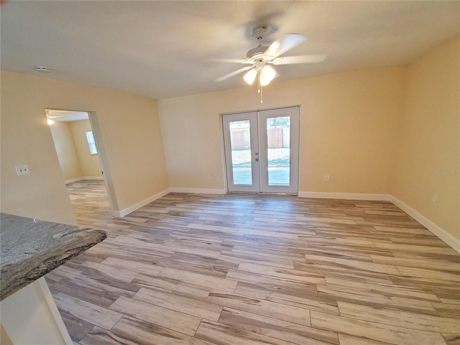 2661 COLUMBUS WAY S — photo 26