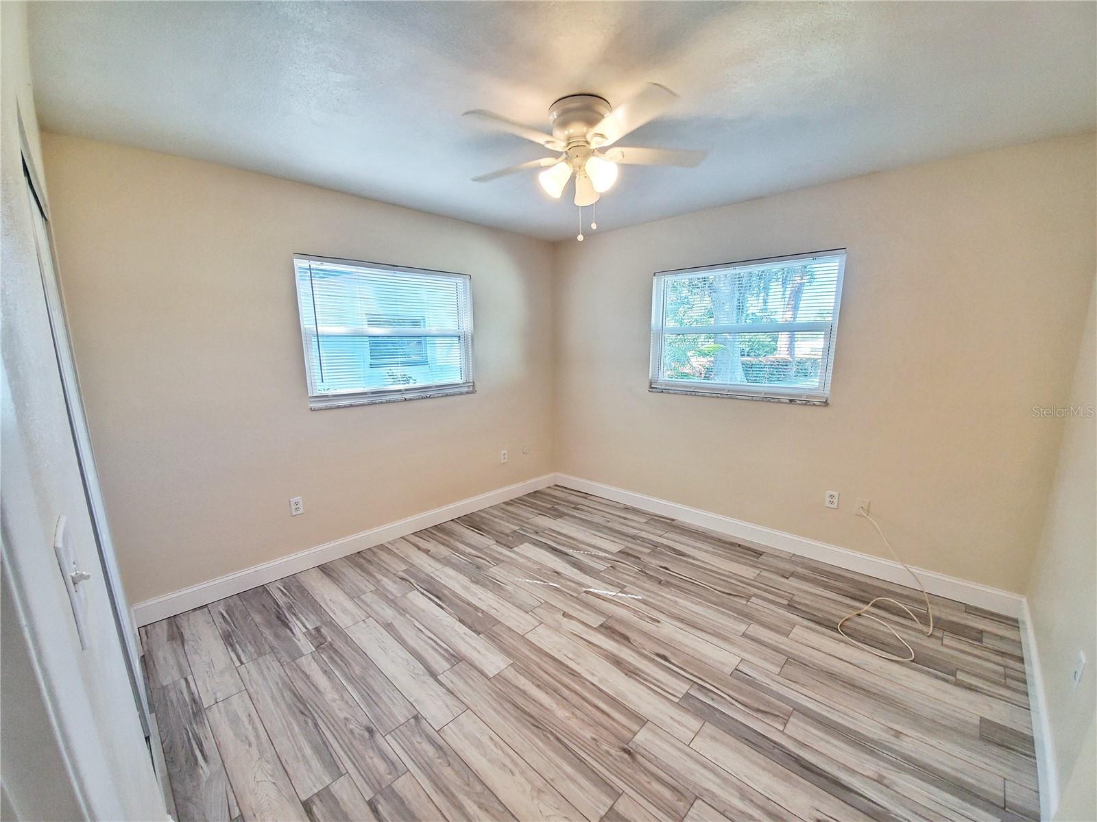 2661 COLUMBUS WAY S — photo 21