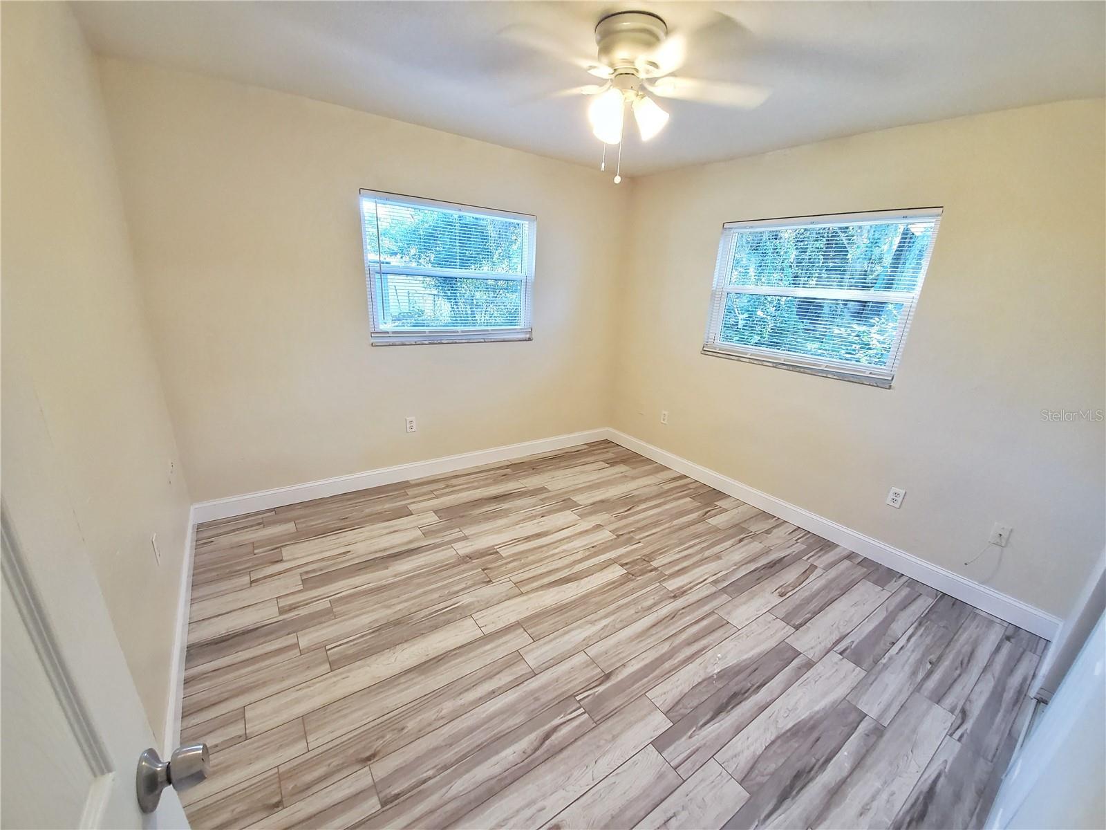 2661 COLUMBUS WAY S — photo 17